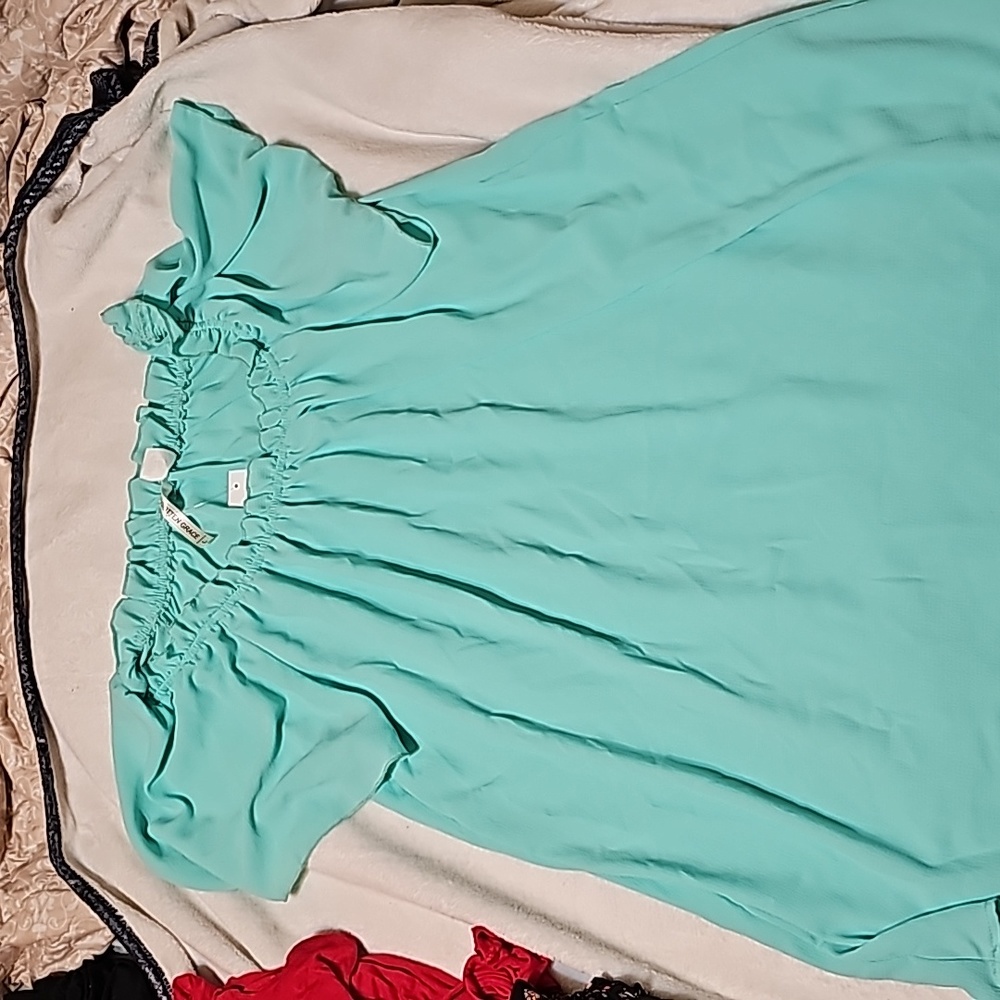 Teal short sleeved boutique tunic